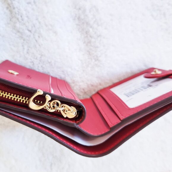 Coach Snap Wallet in Watermelon Leather C2862 - Picture 4 of 6